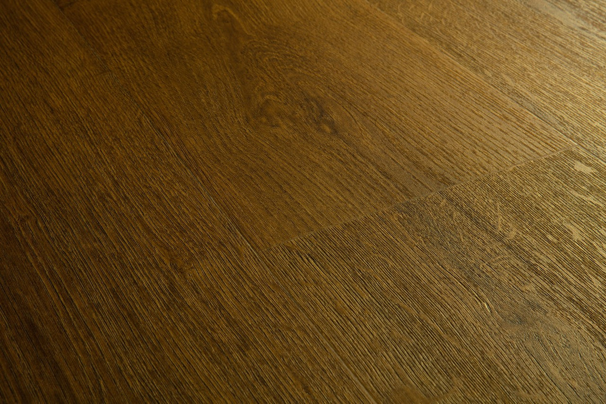 Sol vinyle rigide Pergo Glomma Pad Pro Chêne Irlandais Fumé 6 mm - détail du relief de surface