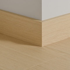 Pergo Plinthe et finition murale — Plinthe parquet assortie Chêne Lumière d’Ambre 2400 × 14 × 77 mm