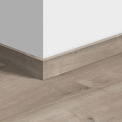 Pergo Plinthe et finition murale — Plinthe droite assortie Chêne Bord de Mer 2400 × 12 × 58 mm