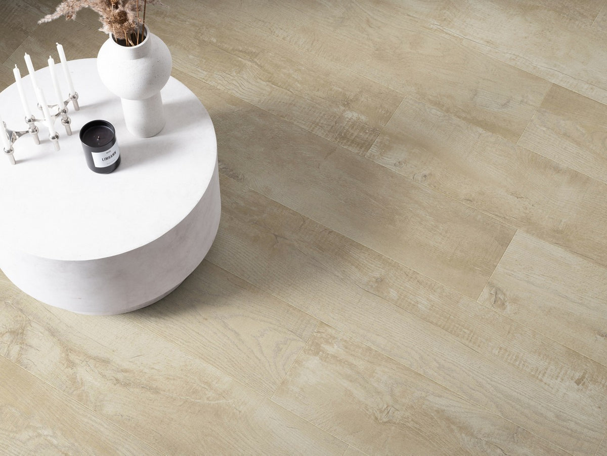 Sol vinyle rigide Pergo Glomma Pad Pro Chêne Cottage Grège 6 mm - en situation dans un intérieur (2)