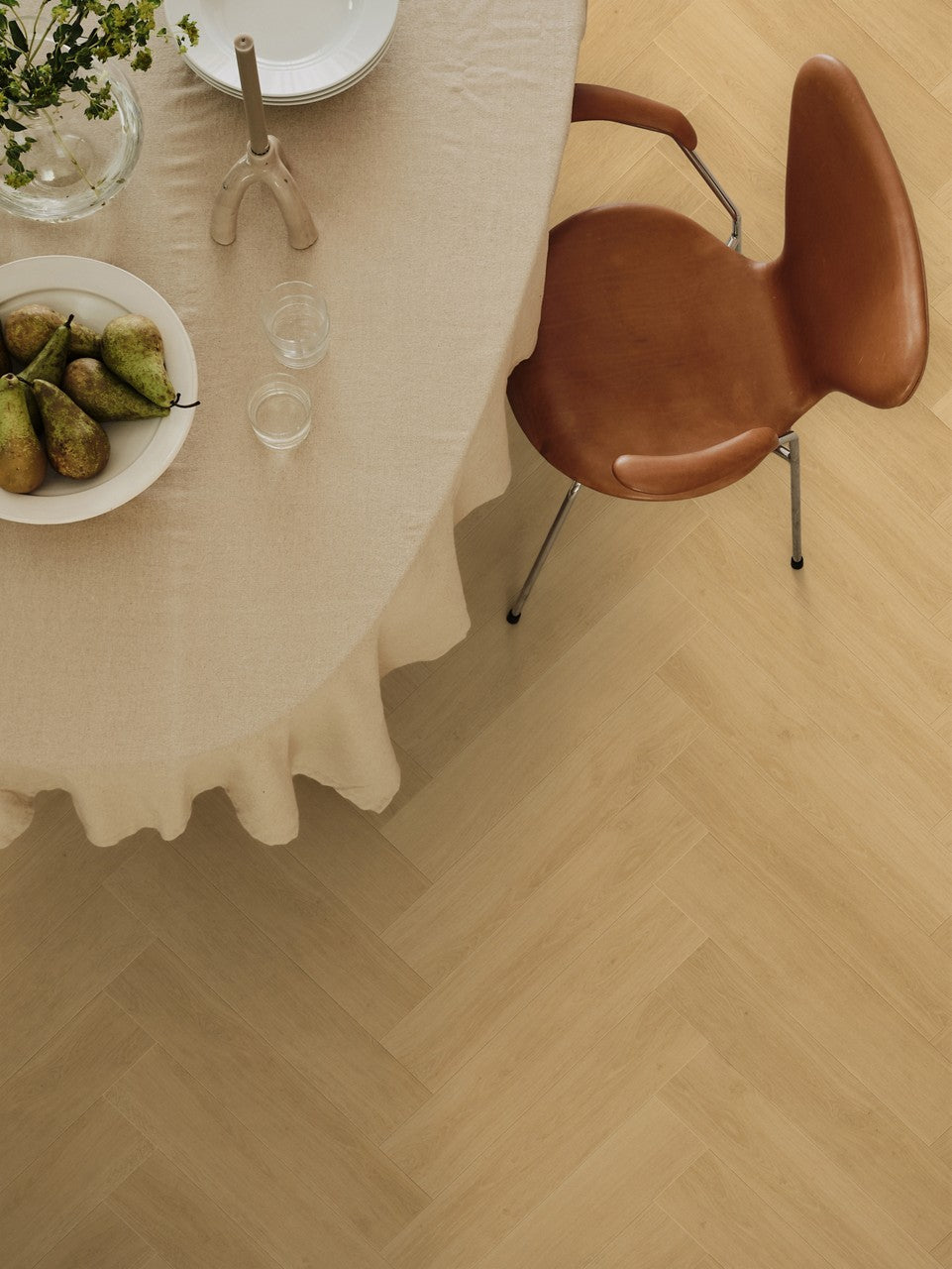 Sol stratifié Pergo Kungshamn Chêne Soyeux 8 mm - en situation dans un intérieur (2)