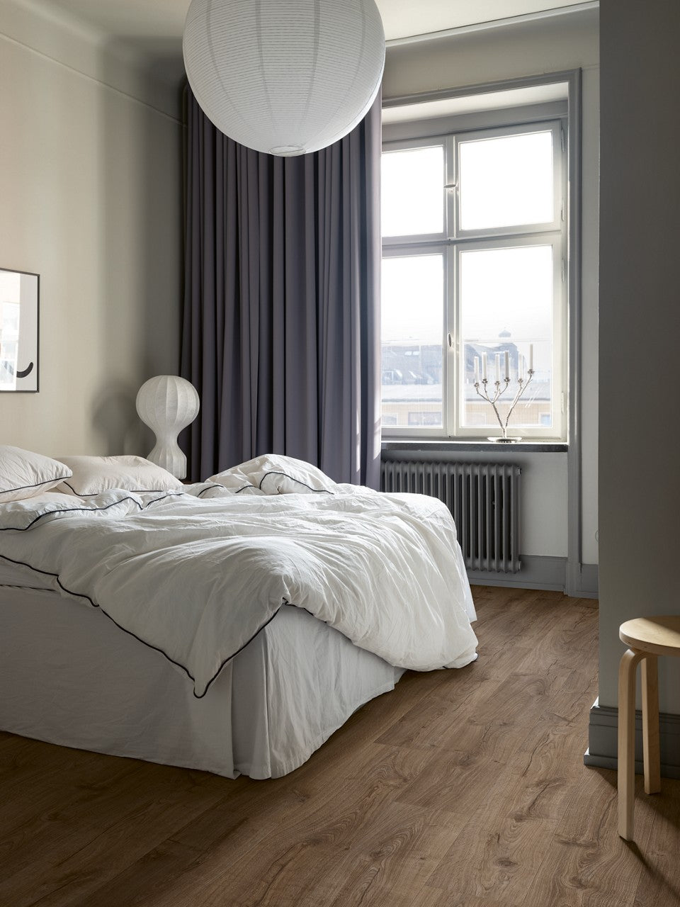 Sol stratifié Pergo Visby Pro Chêne de Ferme 8 mm - en situation dans un intérieur (3)