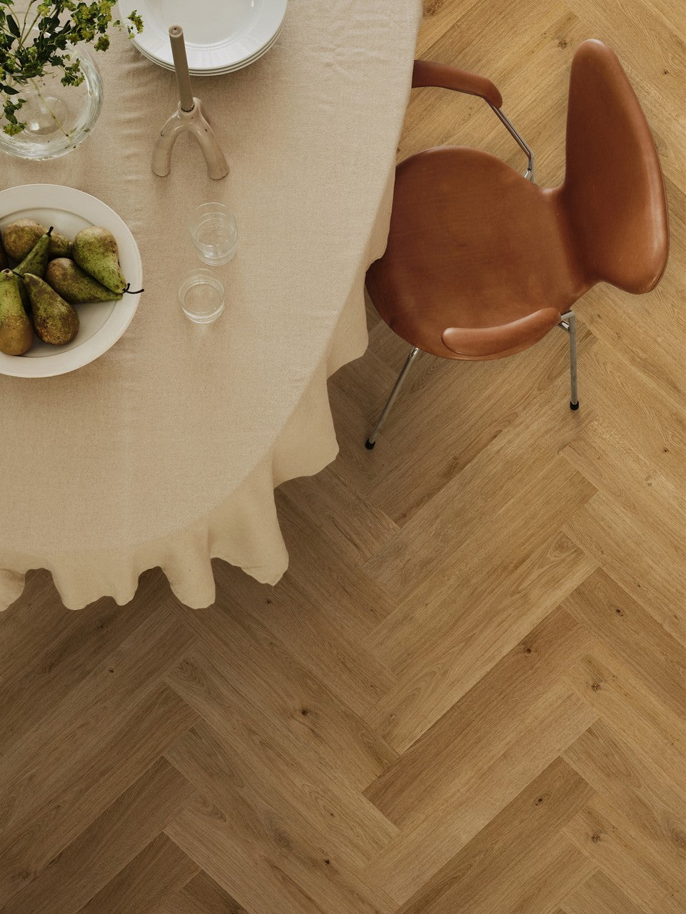 Sol stratifié Pergo Kungshamn Chêne Noisetier 8 mm - en situation dans un intérieur (4)