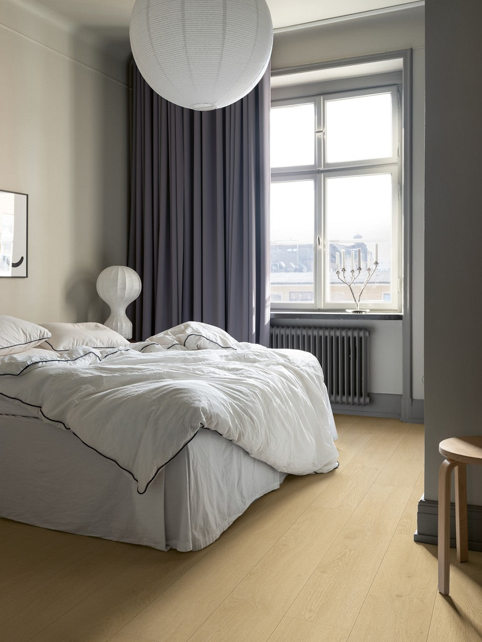 Sol stratifié Pergo Visby Chêne Dérive de sable 8 mm - en situation dans un intérieur (2)