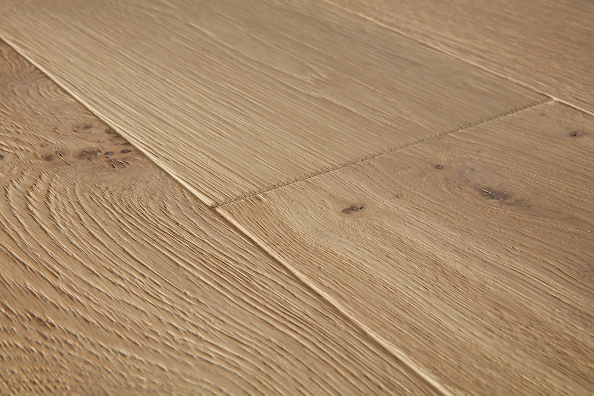 Parquet semi-massif Pergo Lofoten Chêne de Ranch 13 mm - détail du relief de surface