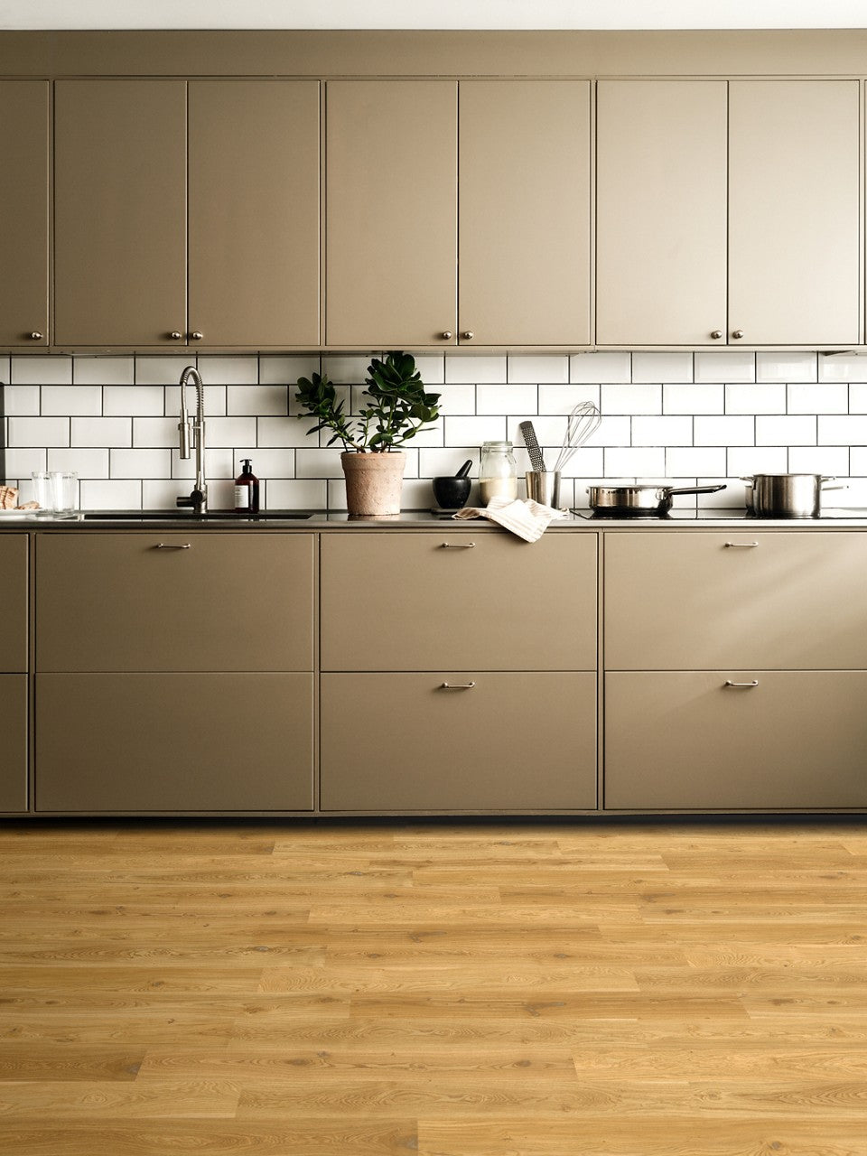Parquet semi-massif Pergo Lofoten Chêne Naturel 13 mm - en situation dans un intérieur