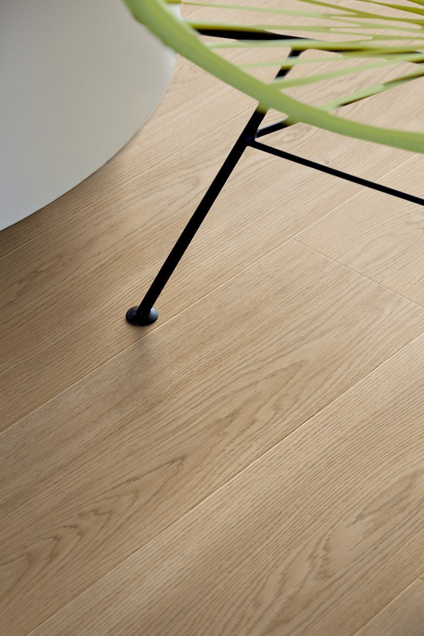 Sol stratifié Pergo Drammen Chêne Isla 8 mm - en situation dans un intérieur (2)