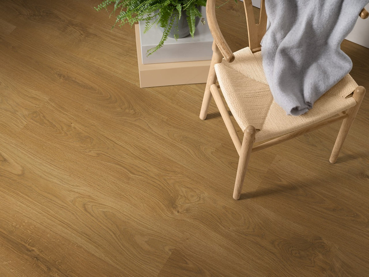 Sol stratifié Pergo Perstorp Chêne naturel 8 mm - en situation dans un intérieur (2)