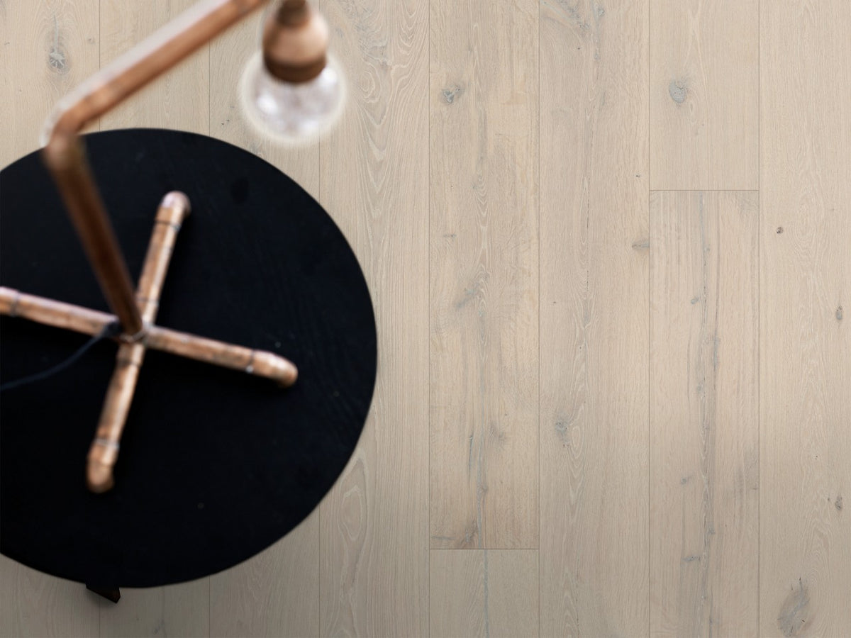 Parquet semi-massif Pergo Svalbard Chêne Glacé Blanchi 13 mm - en situation dans un intérieur