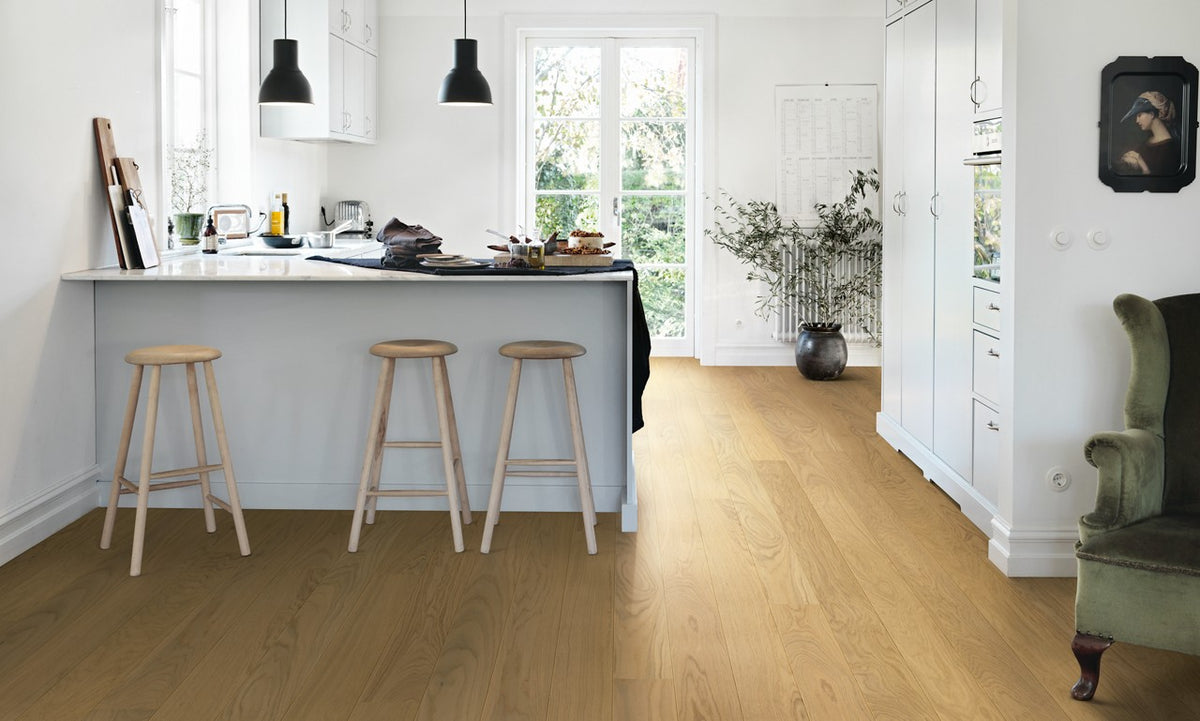 Parquet semi-massif Pergo Falster Chêne Épuré Clair 13 mm - en situation dans un intérieur (2)