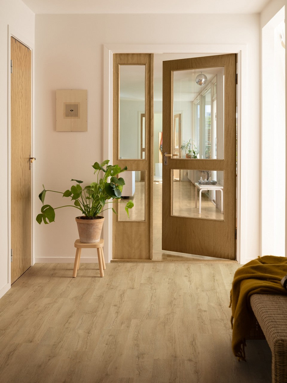 Sol stratifié Pergo Perstorp Chêne miel naturel 8 mm - en situation dans un intérieur