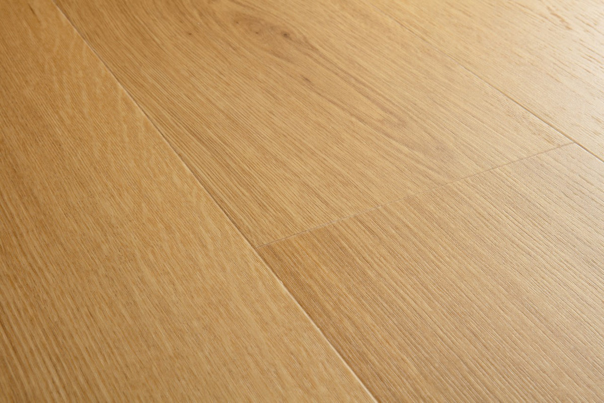 Sol vinyle rigide Pergo Glomma Pad Pro Chêne de Prairie Doré 6 mm - détail du relief de surface