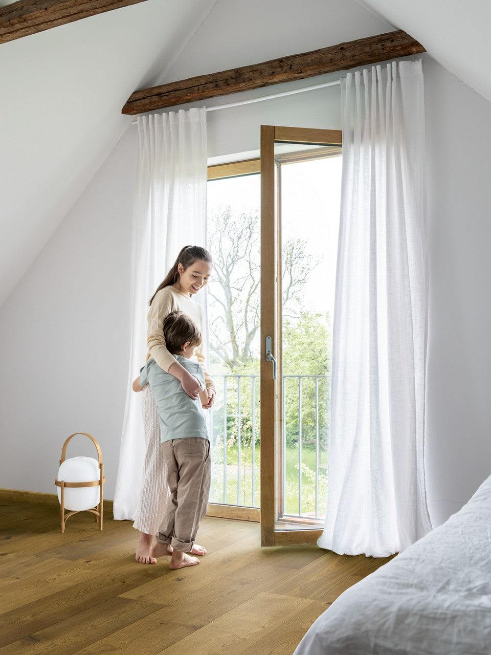 Parquet semi-massif Pergo Svalbard Chêne Brun Camel 13 mm - en situation dans un intérieur (2)