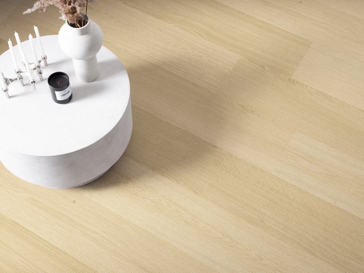 Sol vinyle rigide Pergo Glomma Pad Pro Chêne de Prairie Clair 6 mm - en situation dans un intérieur (2)