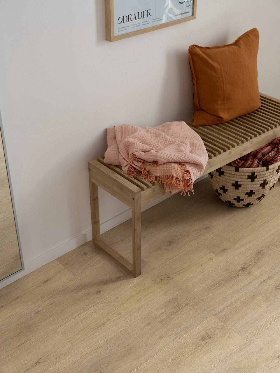 Sol stratifié Pergo Drammen Chêne De Cornouailles 8 mm - en situation dans un intérieur (4)