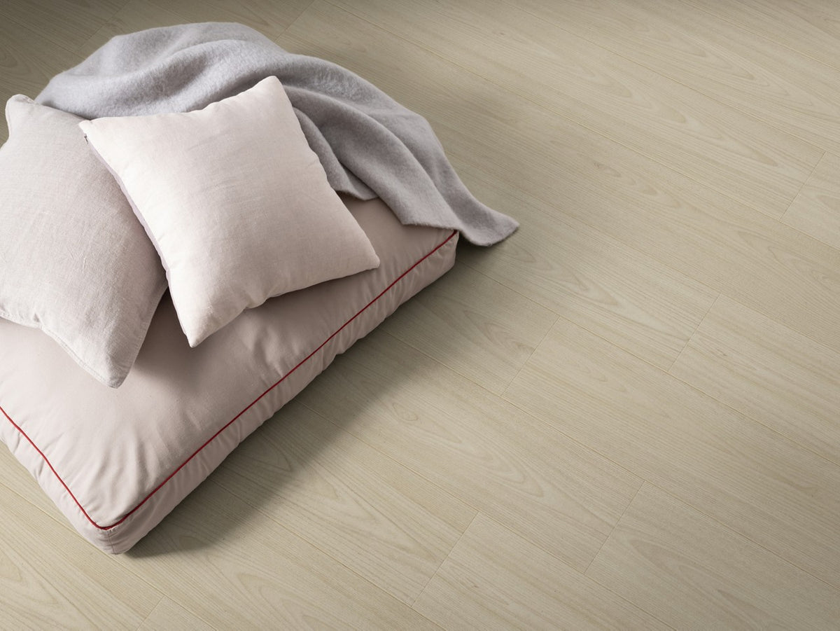 Sol stratifié Pergo Bergen Pro Chêne Tromsdalen 8 mm - en situation dans un intérieur (4)