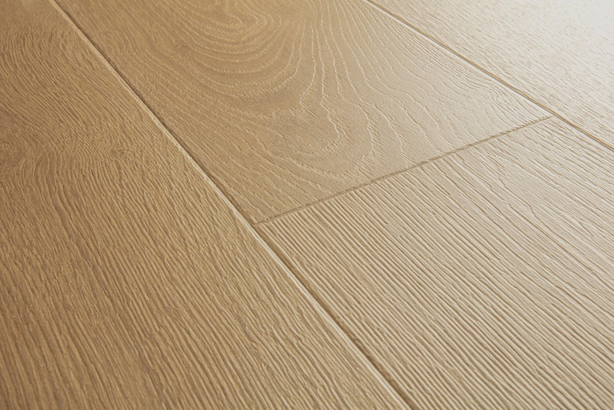 Sol stratifié Pergo Visby Chêne Rosé 8 mm - détail du relief de surface