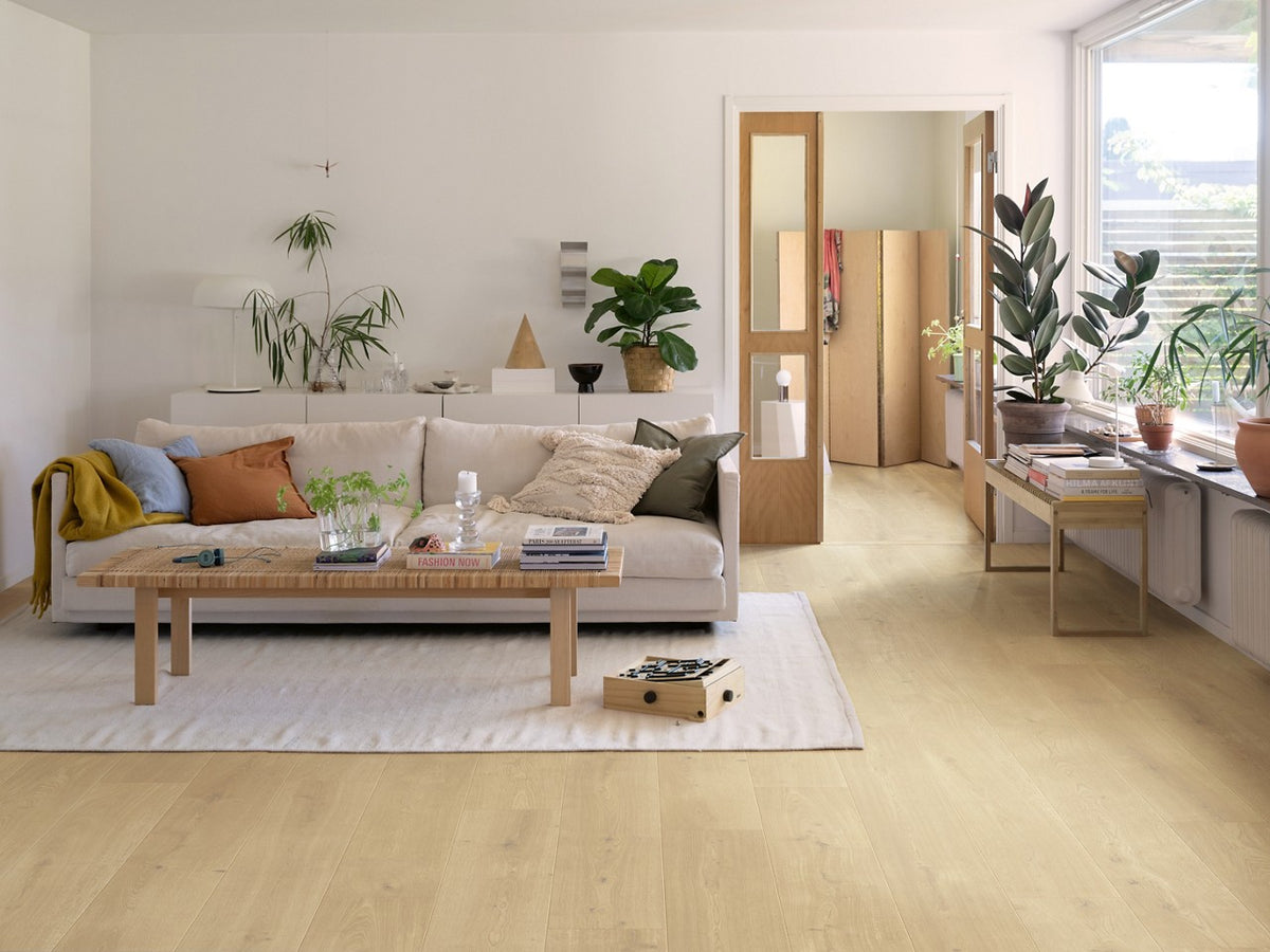 Sol stratifié Pergo Odense Chêne Nuageux 9,5 mm - en situation dans un intérieur (5)