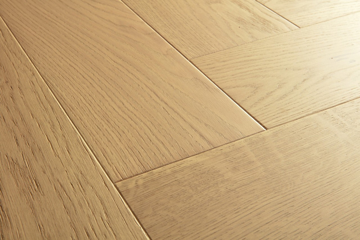 Parquet semi-massif Pergo Saltholm Chêne Vanille 13,5 mm - détail du relief de surface