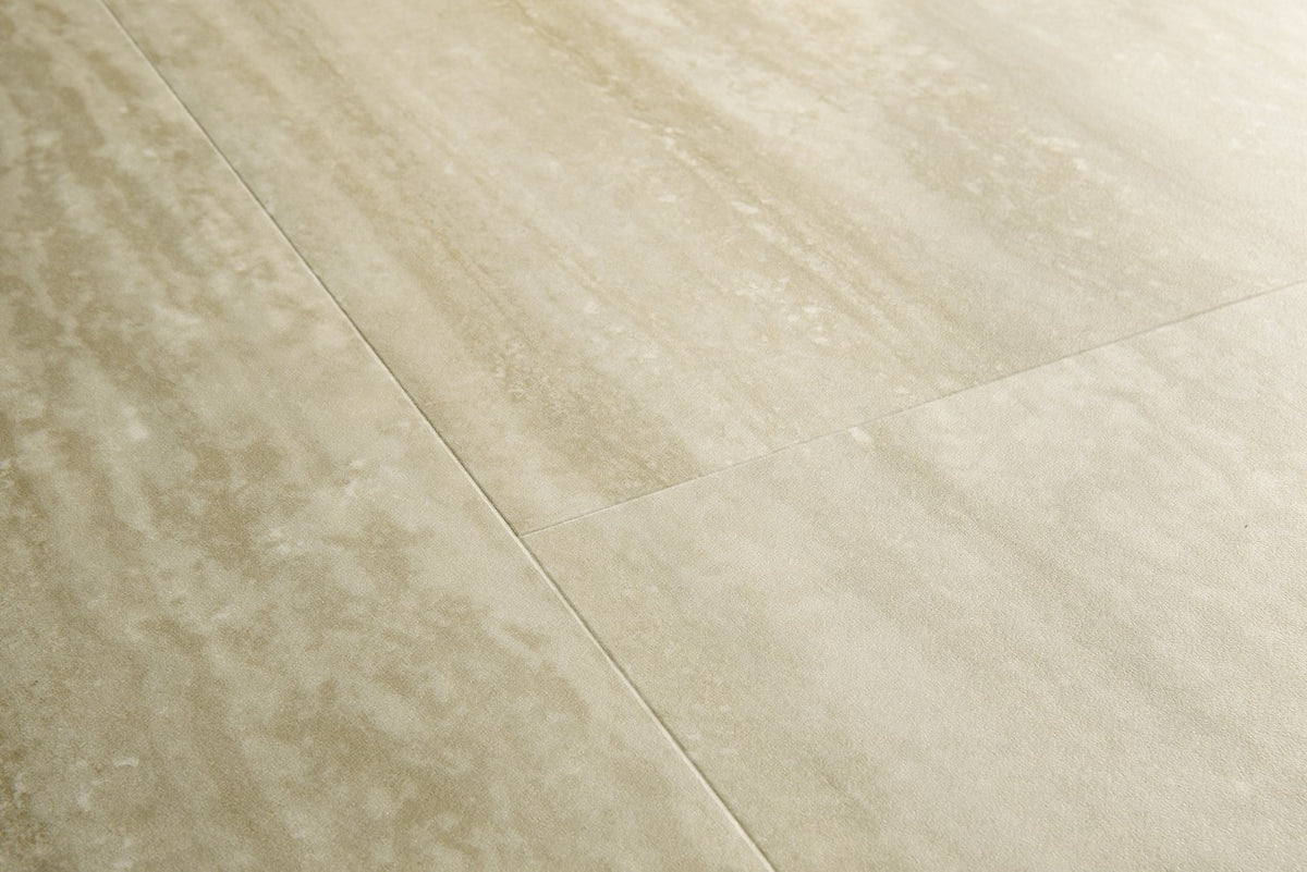 Sol vinyle rigide Pergo Isefjord Pad Pro Travertin Grège 6 mm - détail du relief de surface