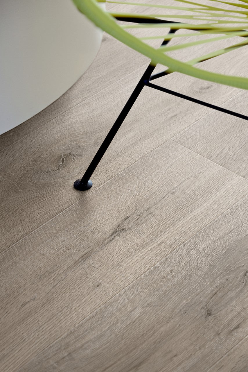Sol stratifié Pergo Drammen Chêne Dartmoor 8 mm - en situation dans un intérieur (2)