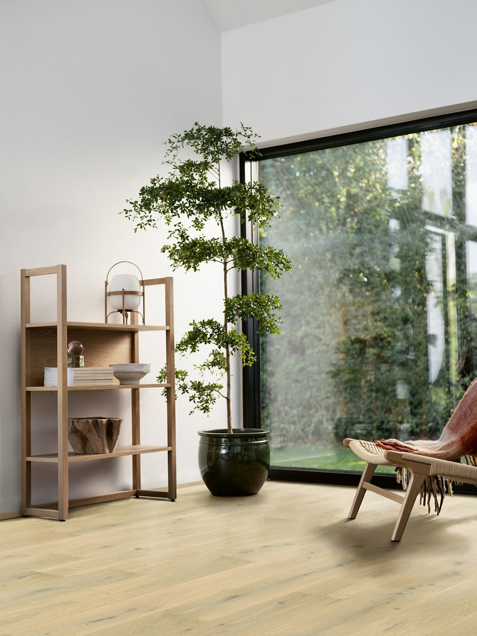 Parquet semi-massif Pergo Lofoten Chêne Clair Nordique 13 mm - en situation dans un intérieur (2)