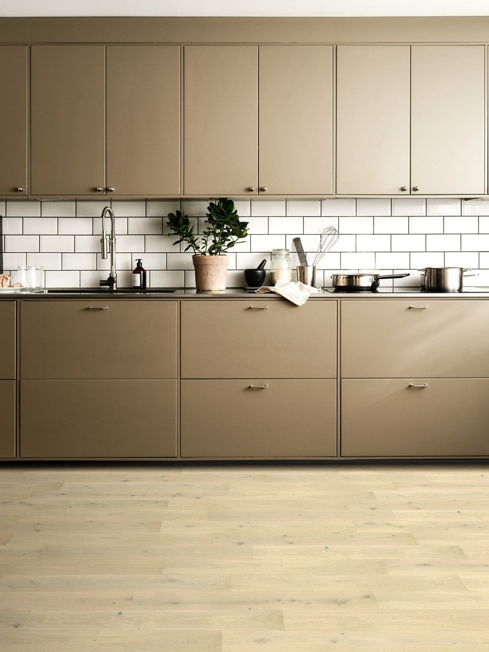 Parquet semi-massif Pergo Lofoten Chêne Clair Nordique 13 mm - en situation dans un intérieur