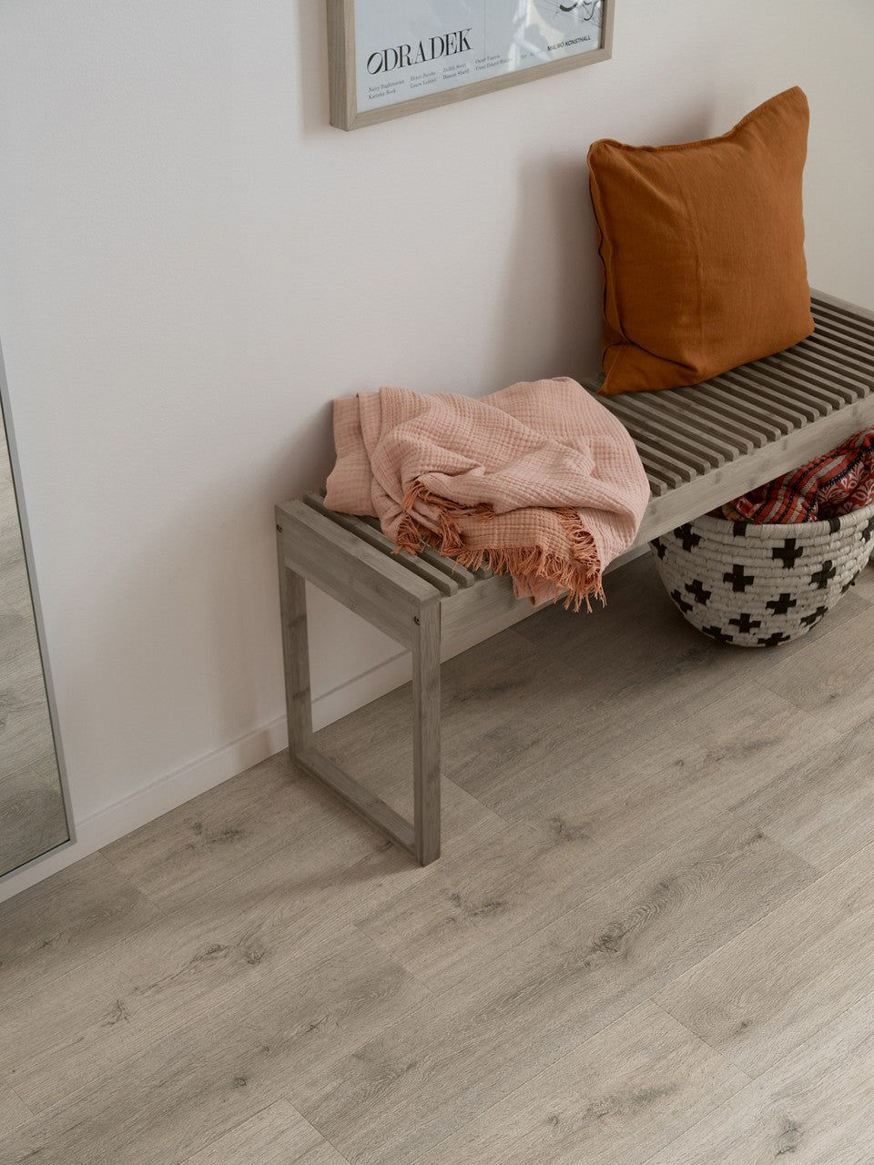 Sol stratifié Pergo Drammen Chêne Dartmoor 8 mm - en situation dans un intérieur (3)