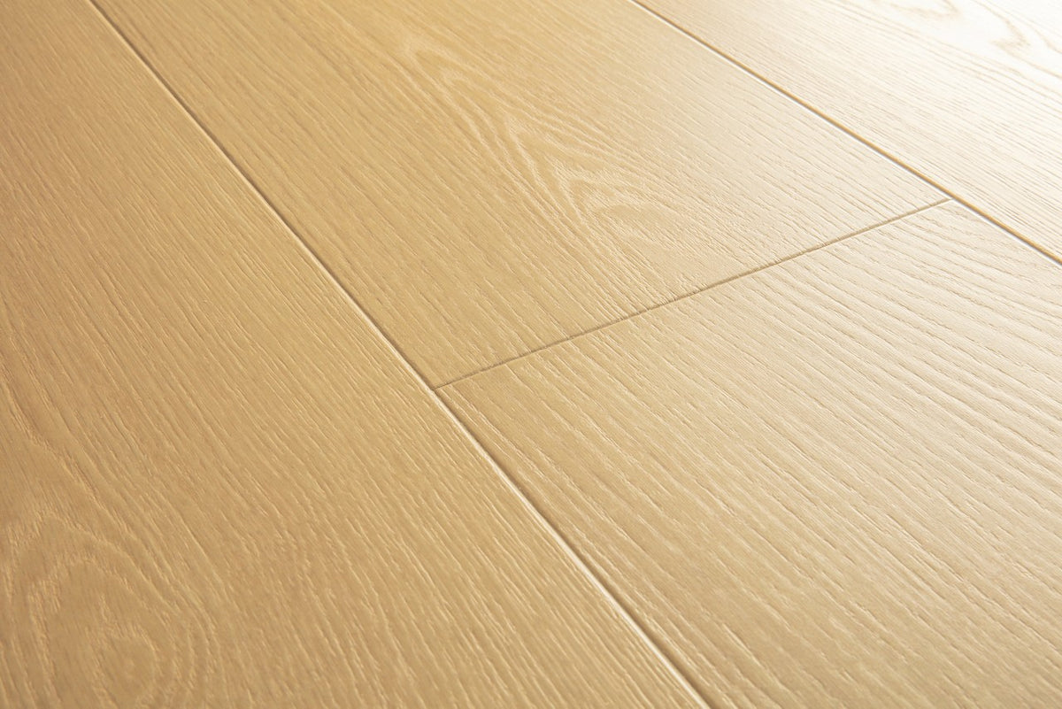 Sol stratifié Pergo Visby Chêne Lumière d'ambre 8 mm - détail du relief de surface