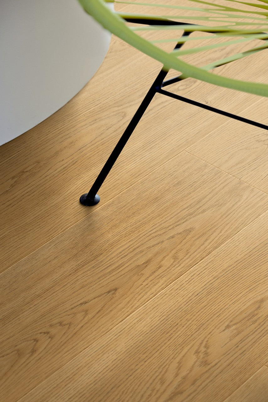 Sol stratifié Pergo Drammen Chêne Cappuccino 8 mm - en situation dans un intérieur