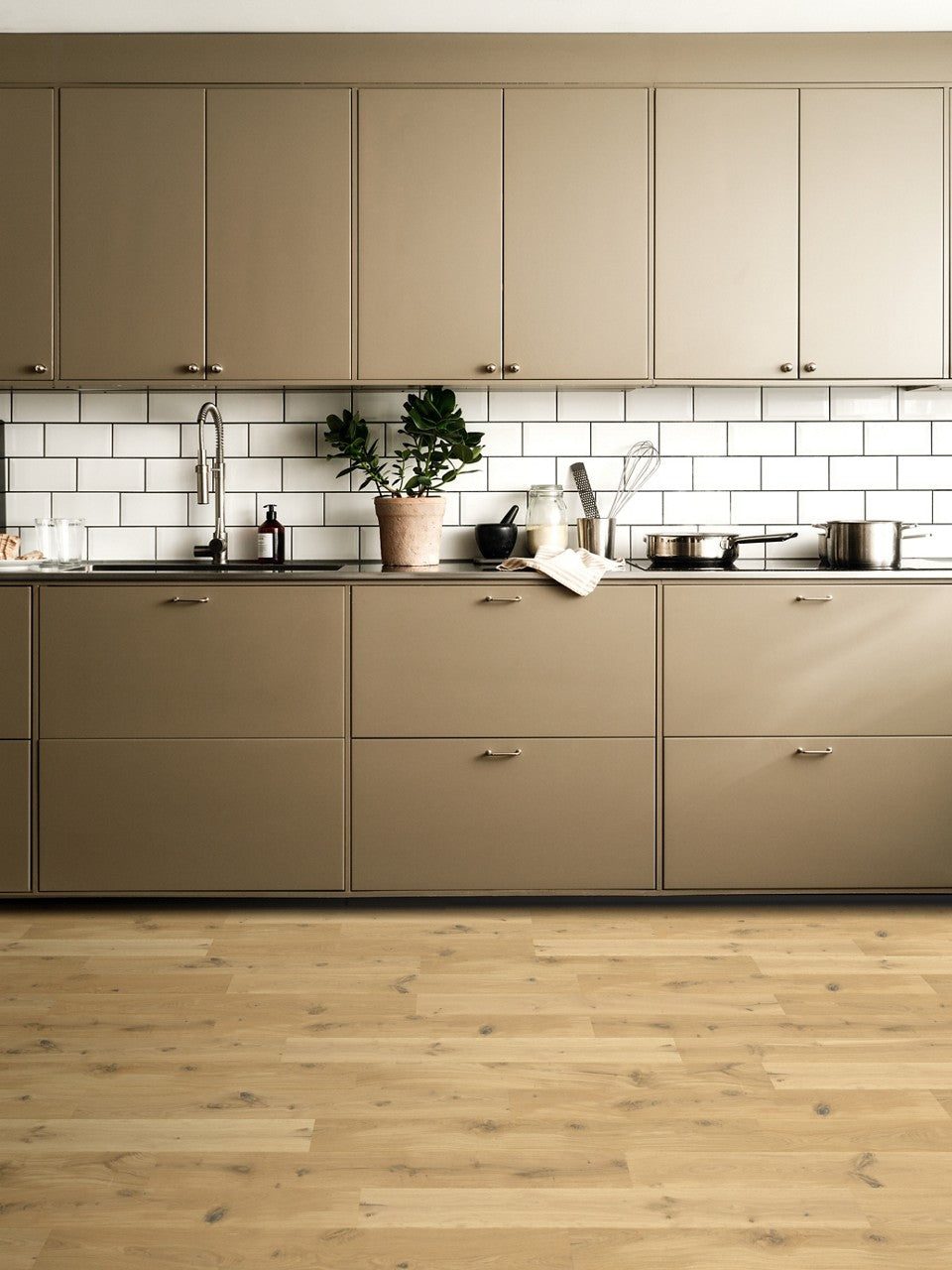 Parquet semi-massif Pergo Lofoten Chêne de Ranch 13 mm - en situation dans un intérieur (3)