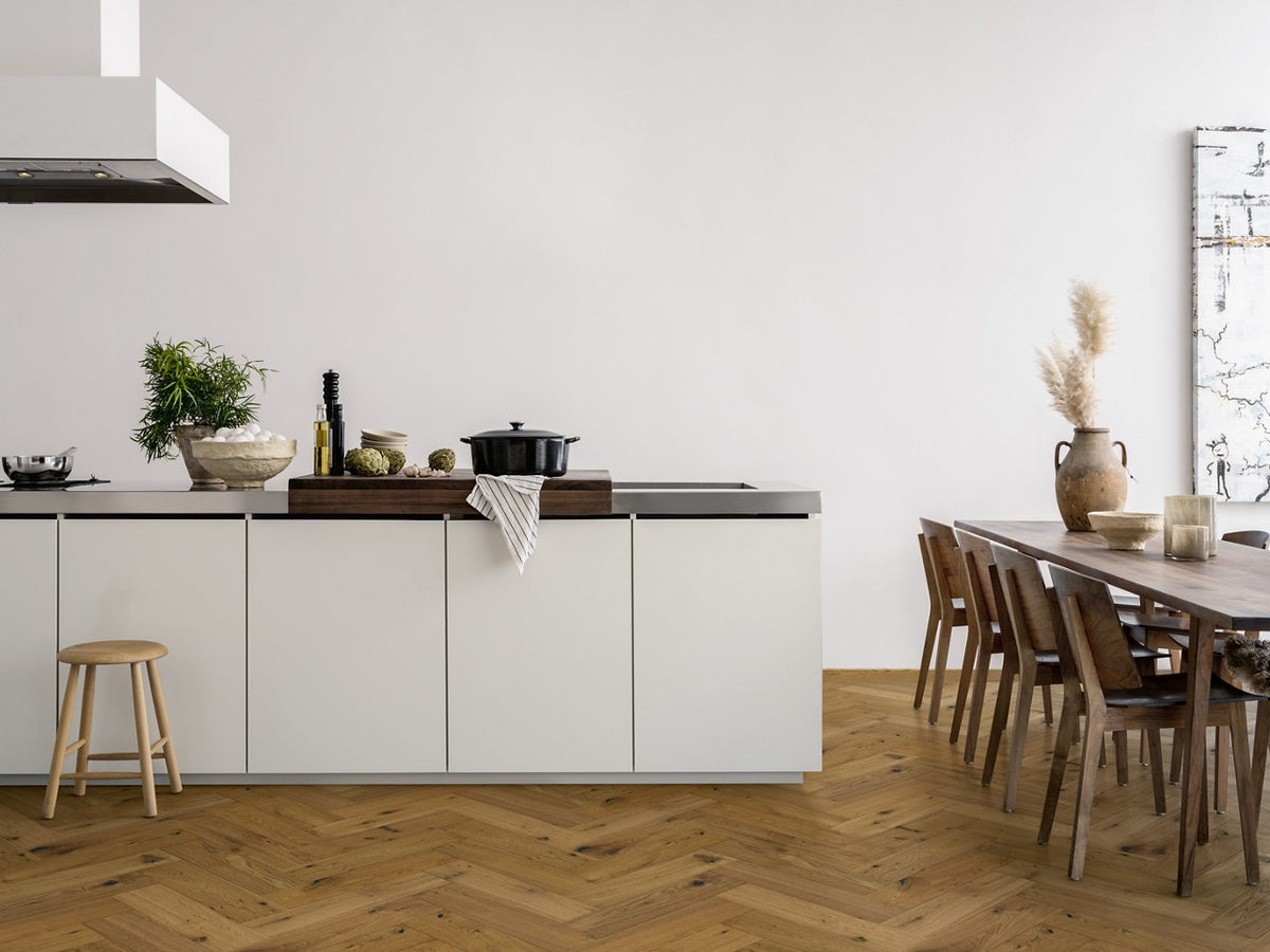 Parquet semi-massif Pergo Saltholm Chêne Foncé 13,5 mm - en situation dans un intérieur (3)