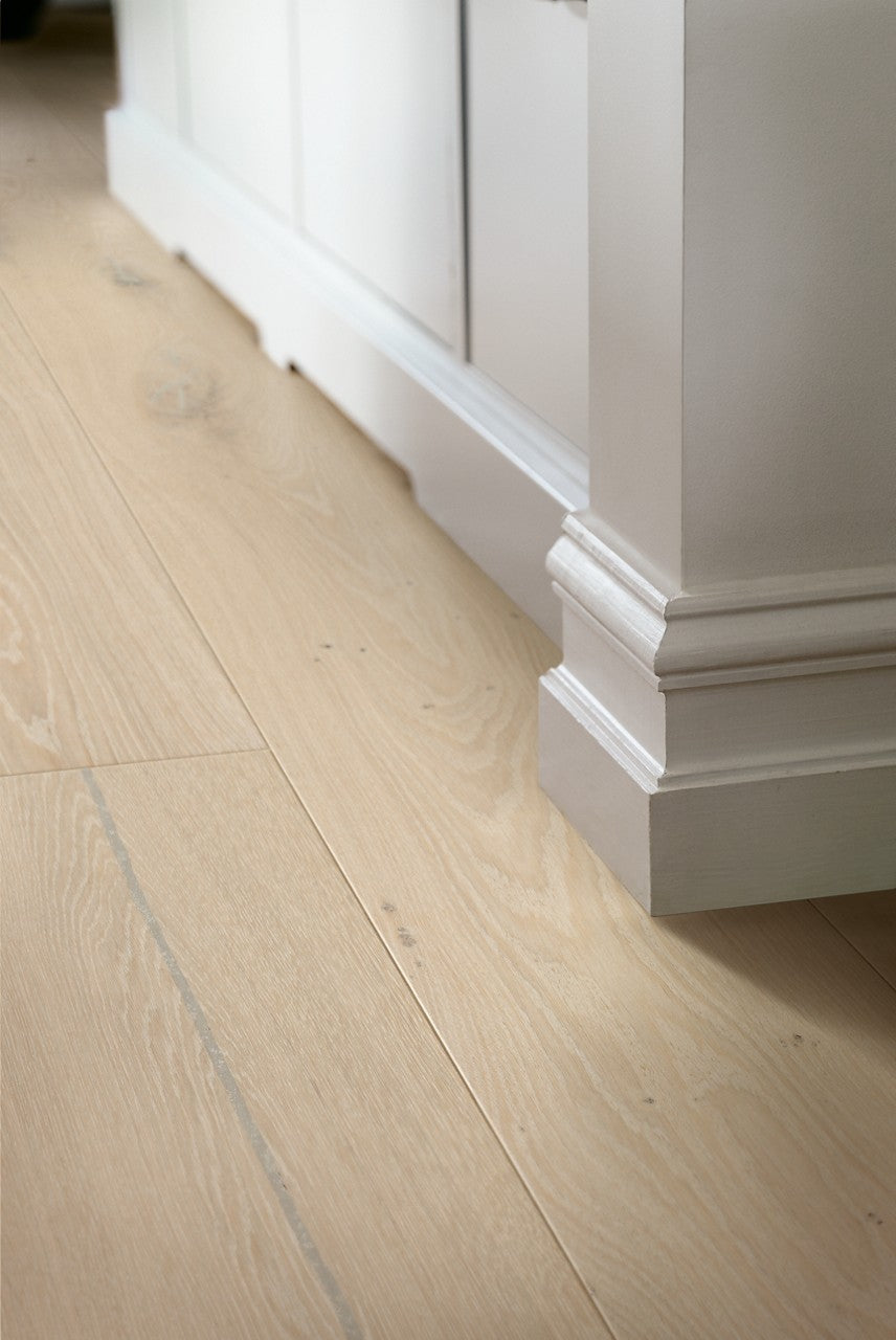 Parquet semi-massif Pergo Langeland Chêne Nordique Polaire 13,5 mm - en situation dans un intérieur
