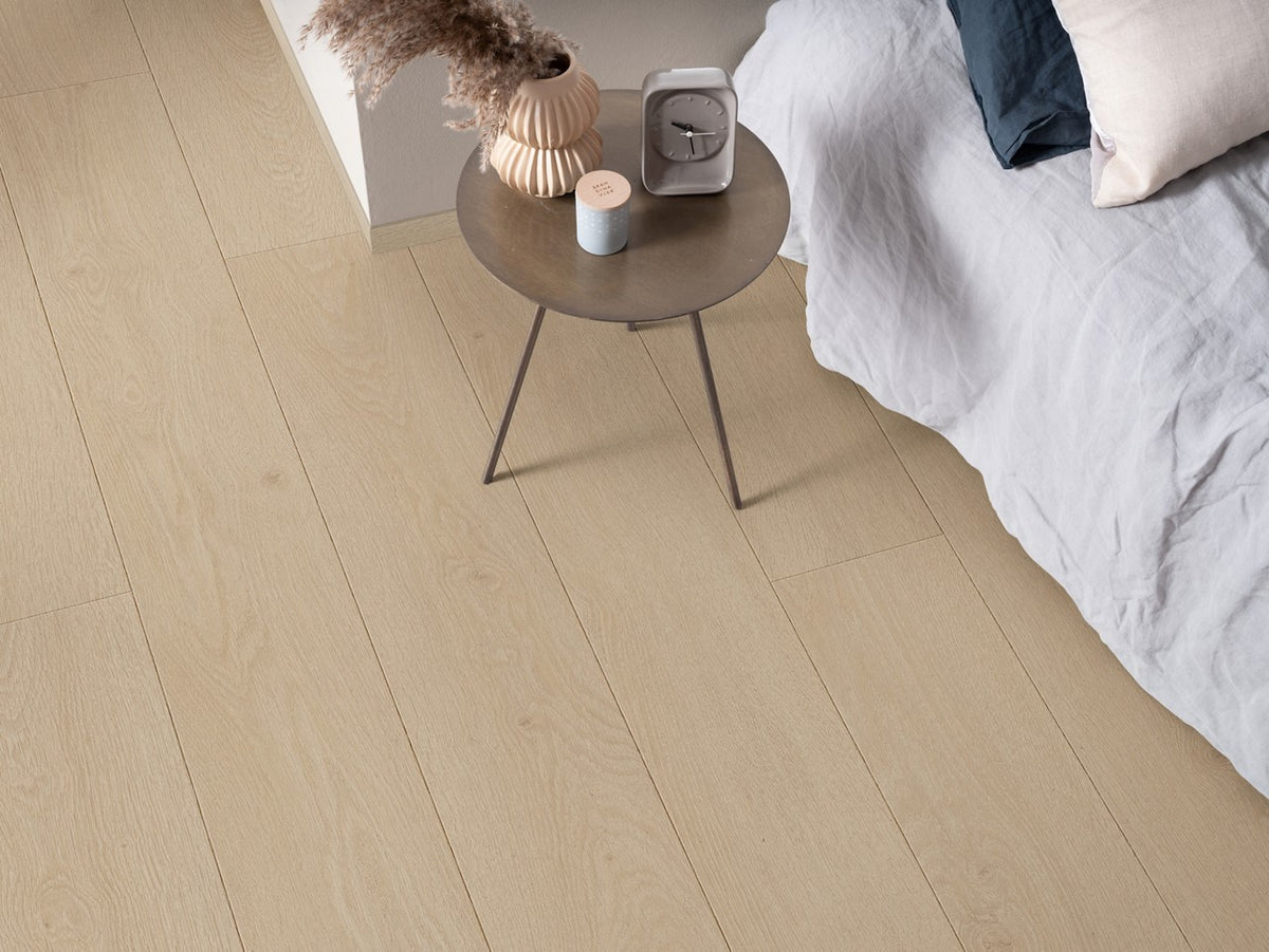 Sol stratifié Pergo Visby Chêne lin gris 8 mm - en situation dans un intérieur