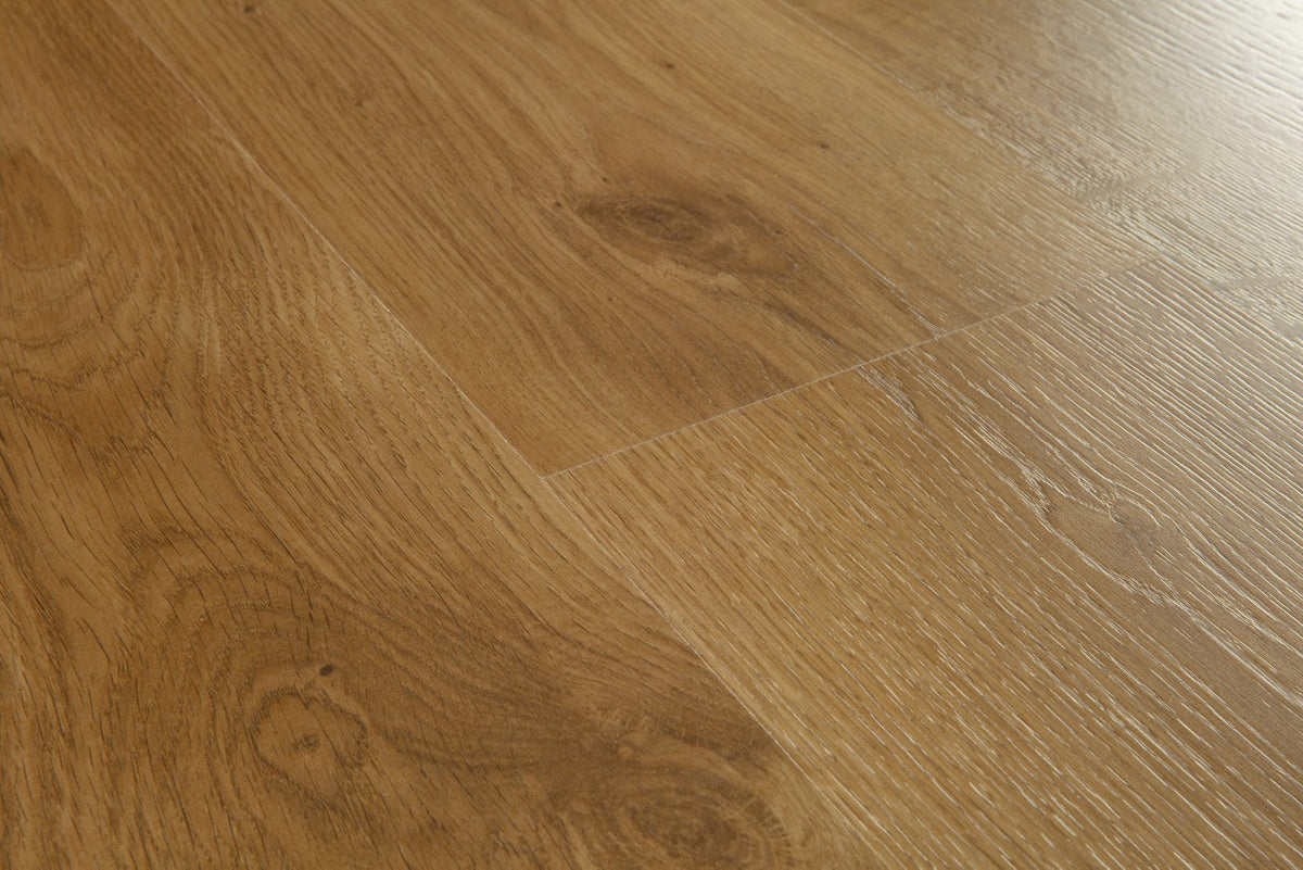 Sol stratifié Pergo Perstorp Chêne naturel 8 mm - détail du relief de surface