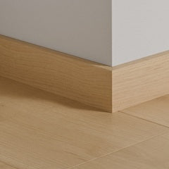 Pergo Plinthe et finition murale — Plinthe droite assortie Chêne Bois Fumé 2400 × 12 × 58 mm